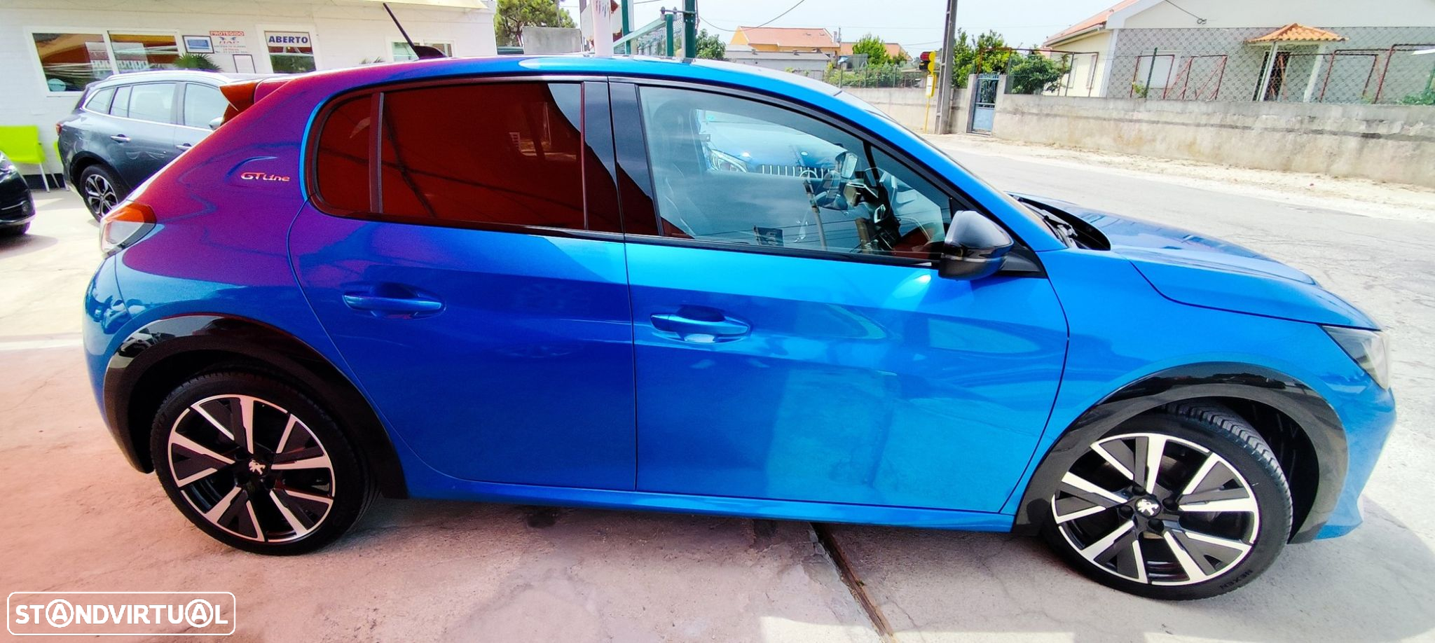 Peugeot 208 1.5 BlueHDi GT - 11