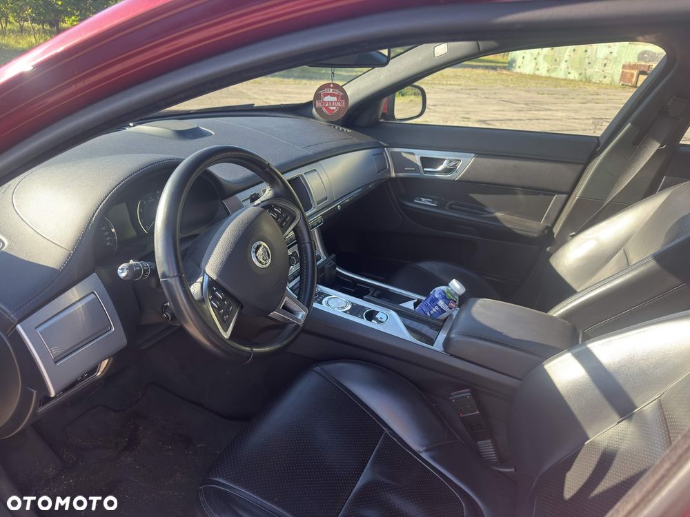 Jaguar XF 3.0 V6 Kompressor - 7