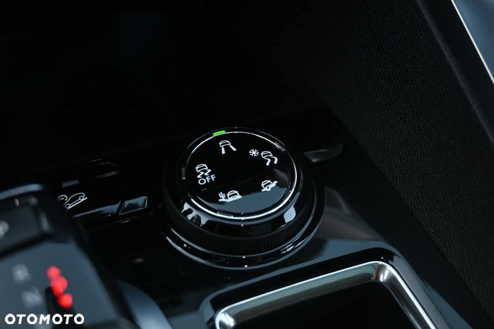 Peugeot 3008 BlueHDi 180 Stop & Start EAT6 GT - 34
