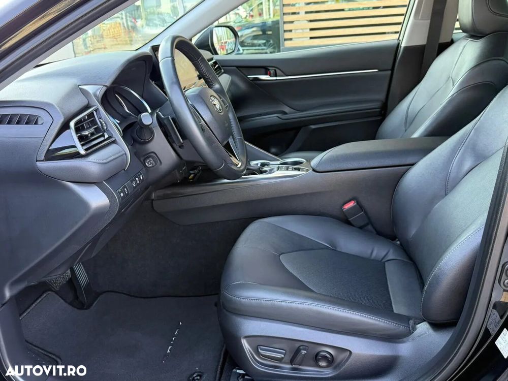 Toyota Camry 2.5 Dynamic - 14