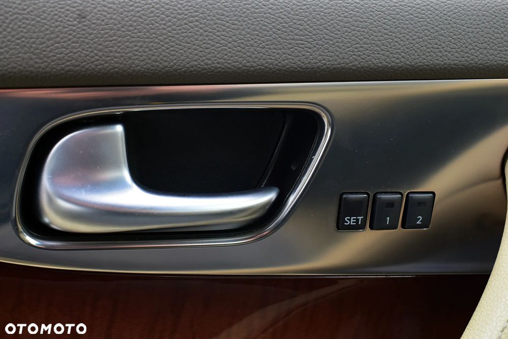 Infiniti FX FX30d S Premium - 17