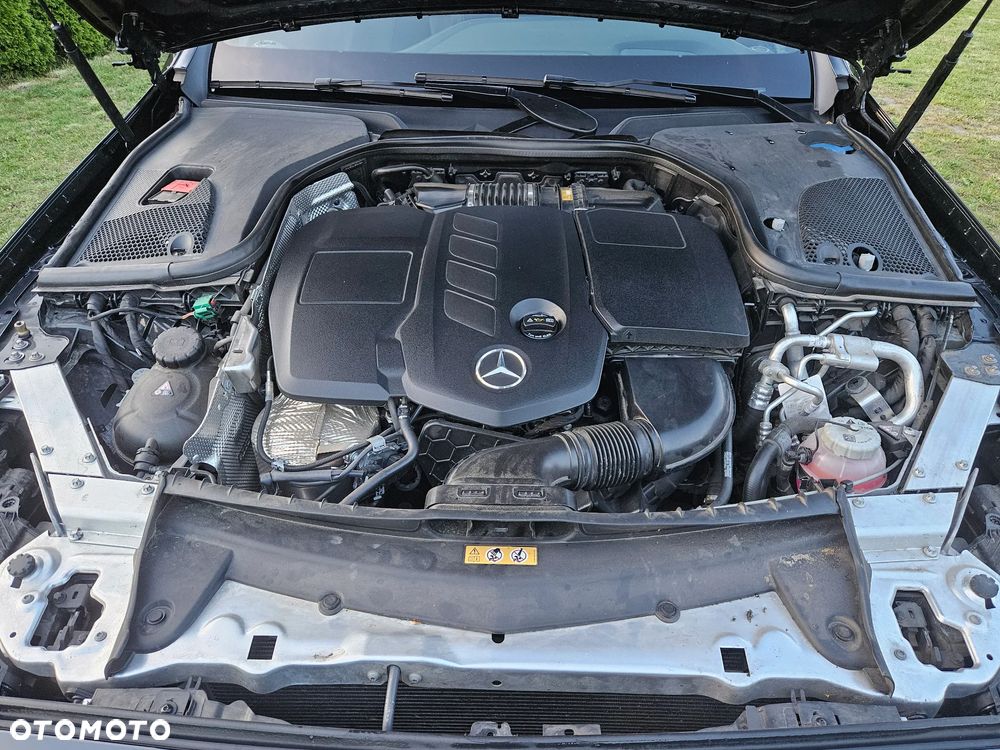 Mercedes-Benz Klasa E 300 de 4Matic 9G-TRONIC Avantgarde - 13