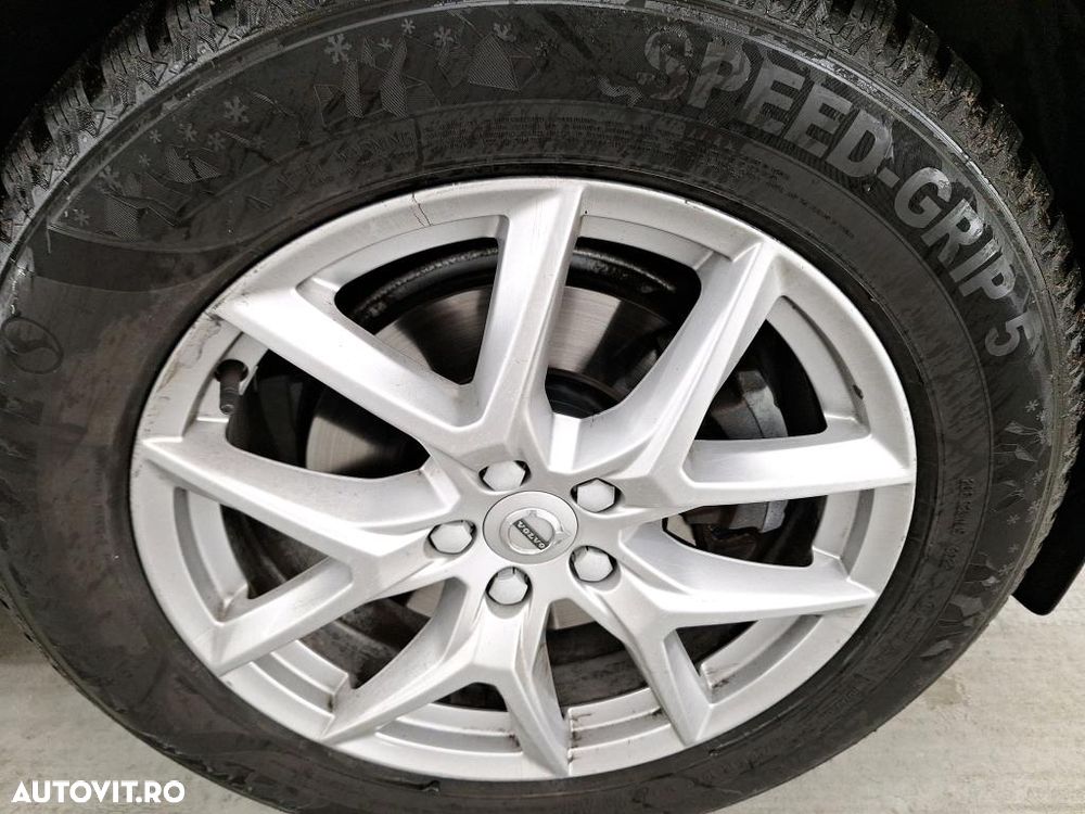 Volvo XC 60 D3 Momentum Pro - 11