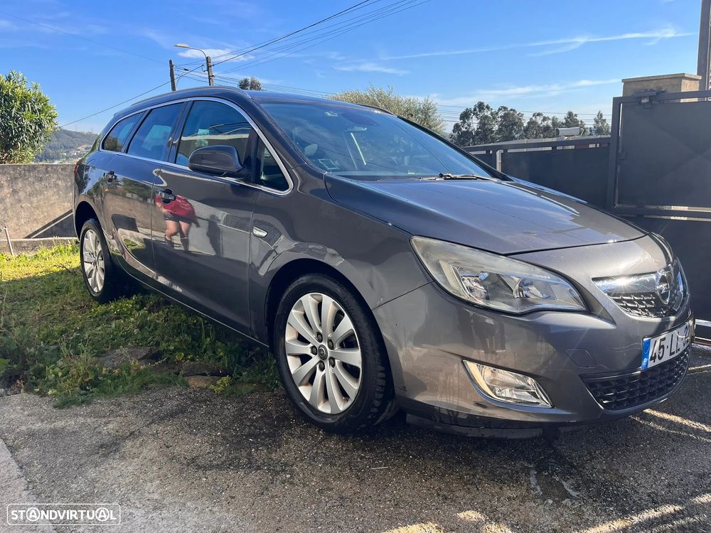 Opel Astra Sports Tourer - 38