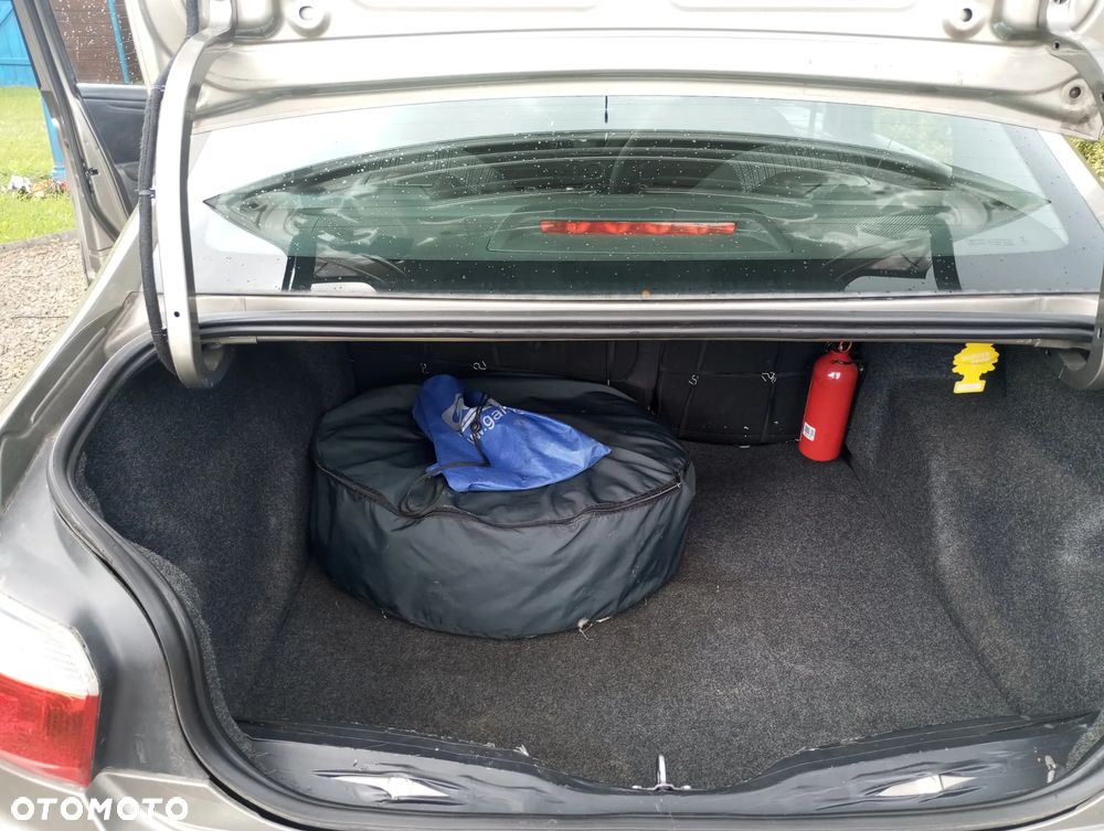 Citroën C-Elysée 1.2 VTi Attraction - 9