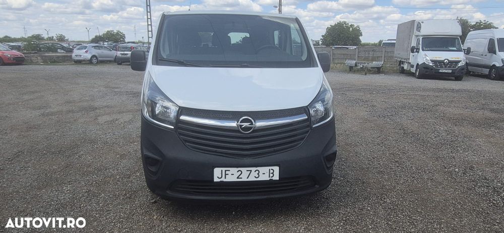 Opel Vivaro - 10
