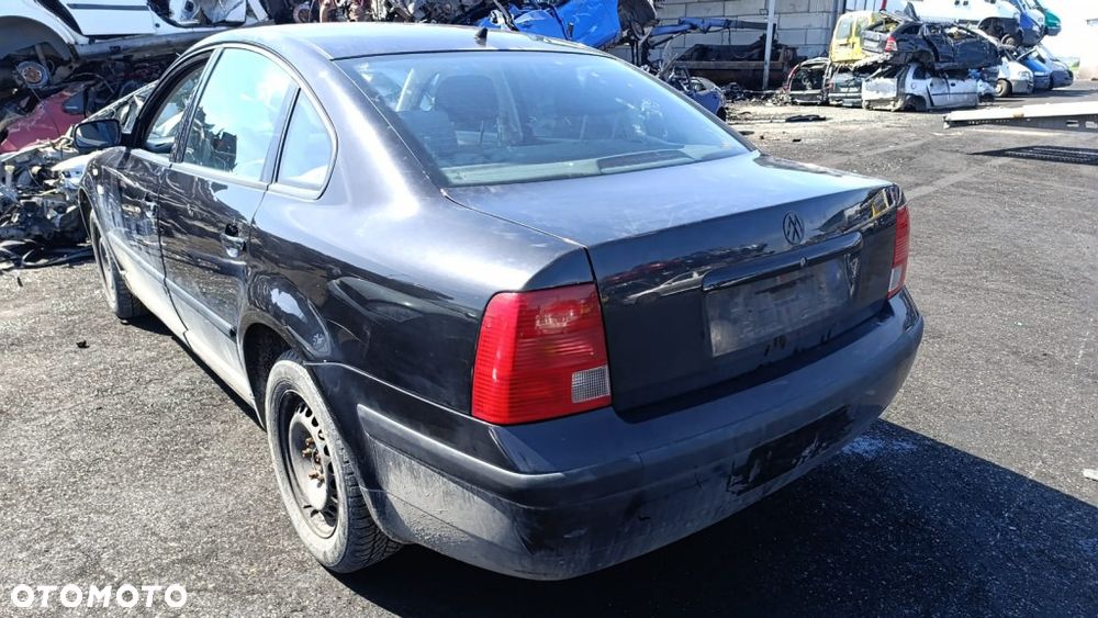 36047 VW passat B5 model od 96-00 silnik 1.9 TDI AJM nie odpala skrzynia ELN lakier LC9Z - 5