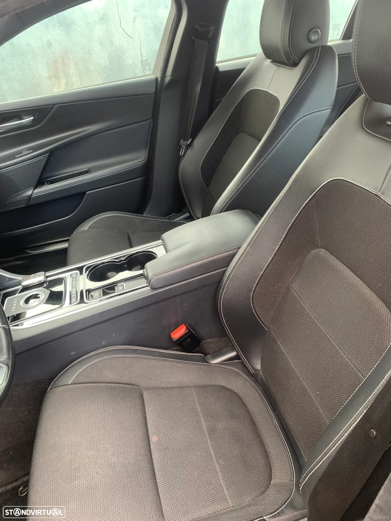 Jaguar XE E-Performance Aut. R-Sport - 27