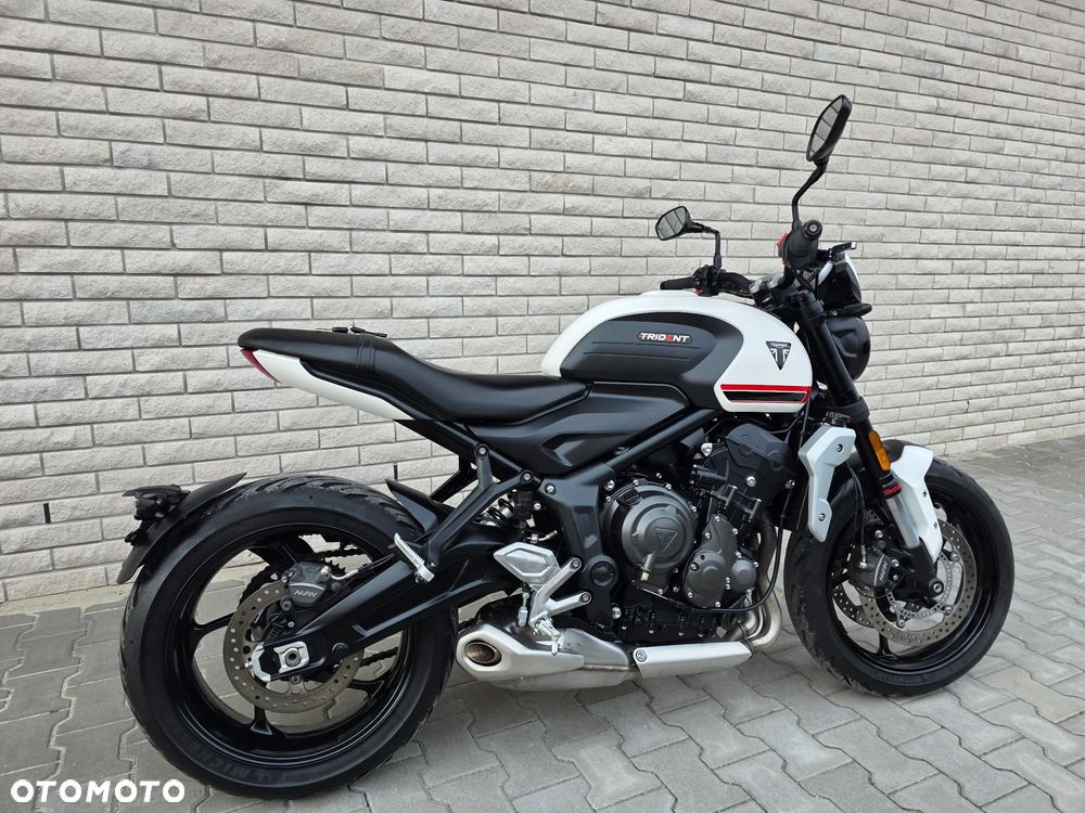 Triumph Trident - 10