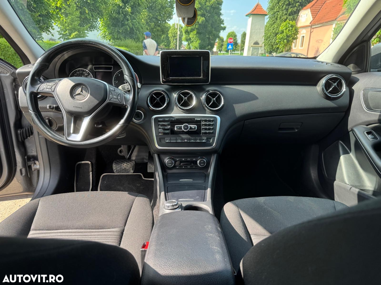 Mercedes-Benz A 180 CDI 7G DCT - 13