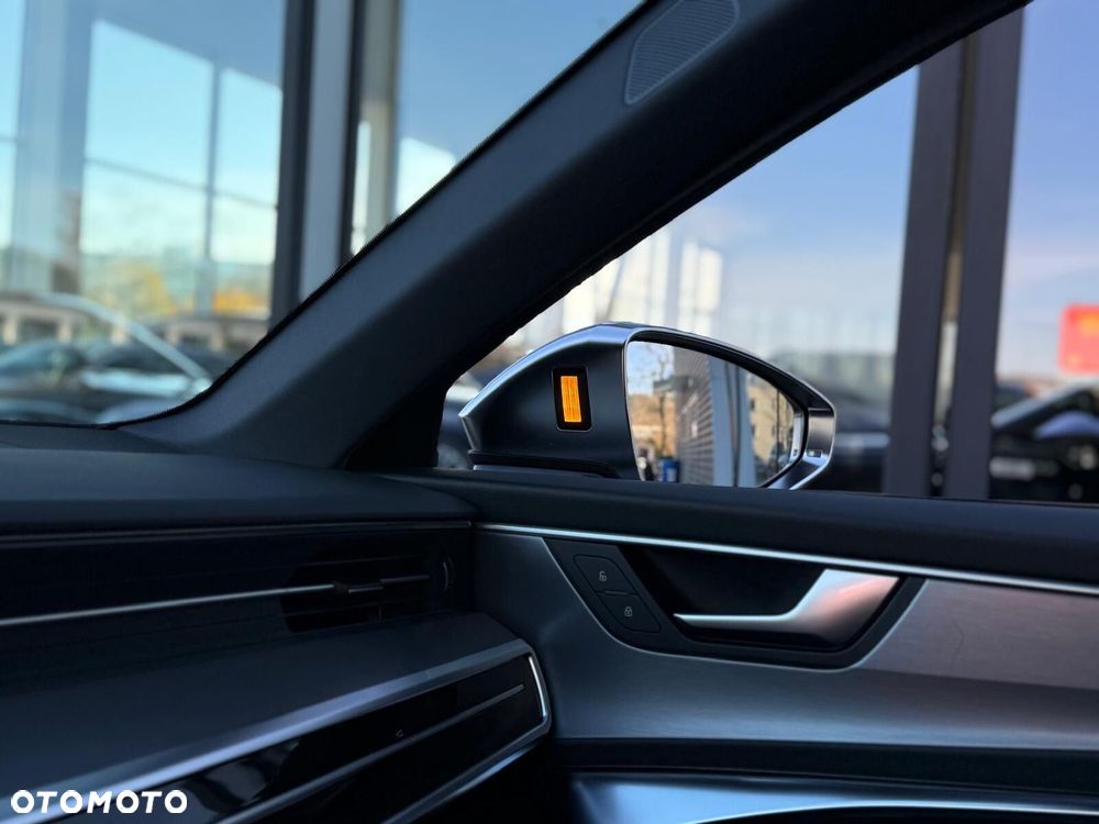 Audi S6 Avant - 25