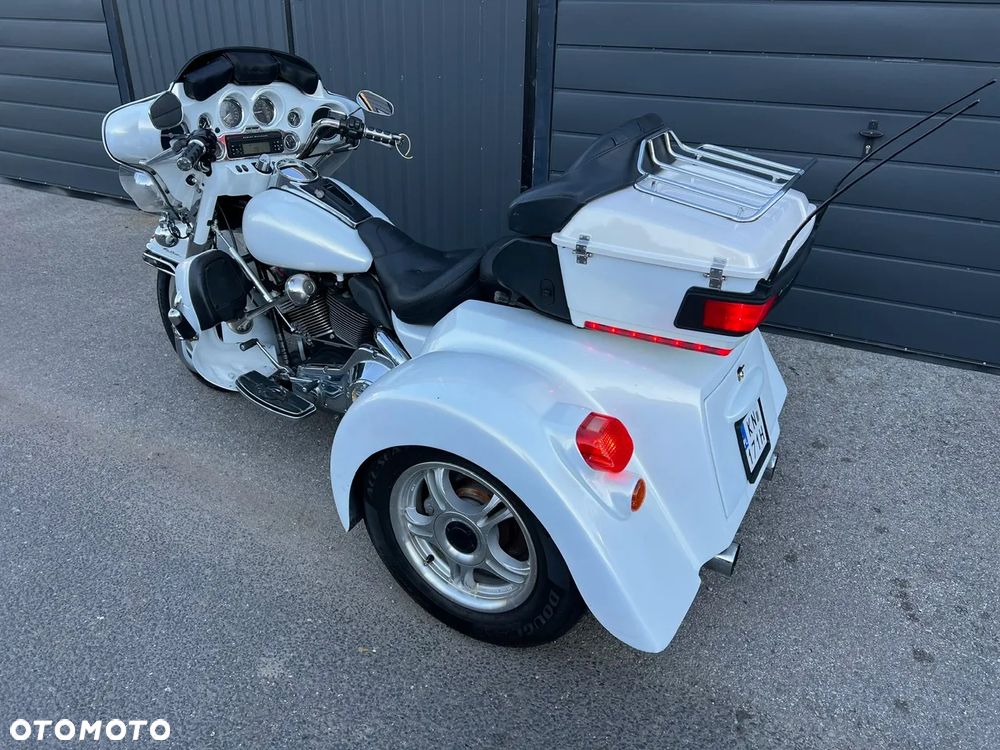 Harley-Davidson Street Glide Trike - 6