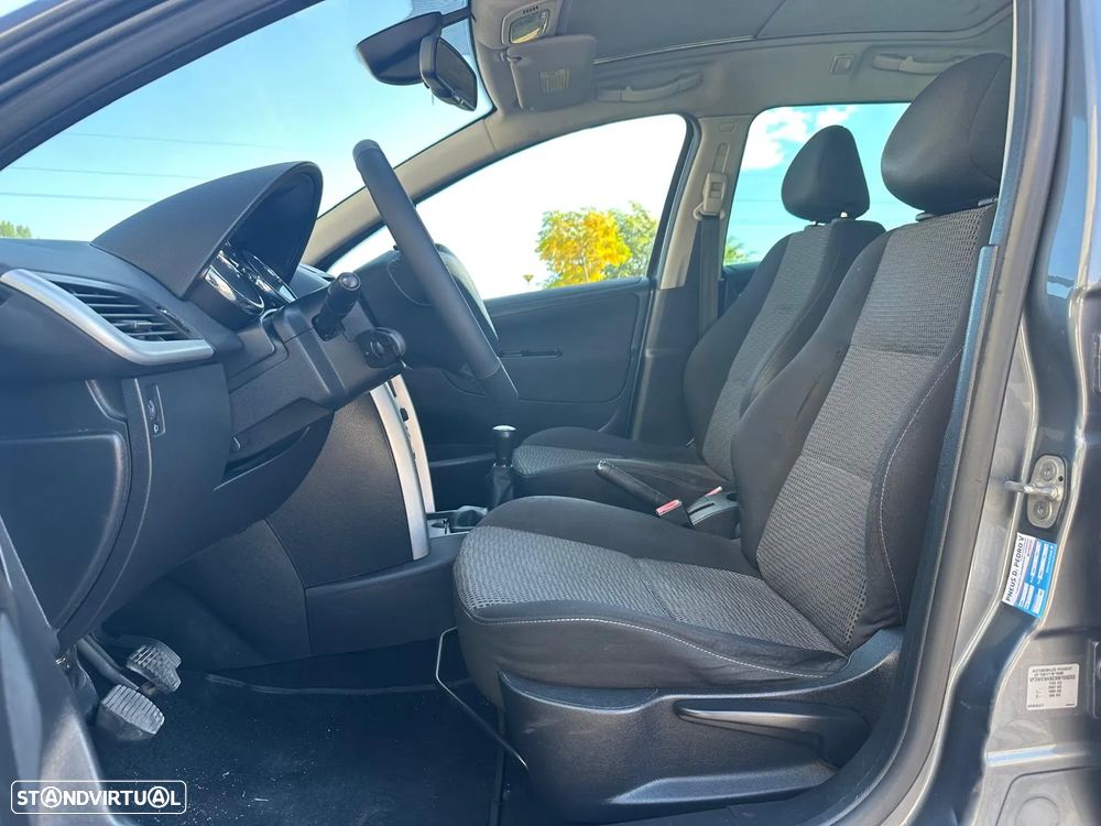 Peugeot 207 SW 1.6 HDi Sport FAP - 26