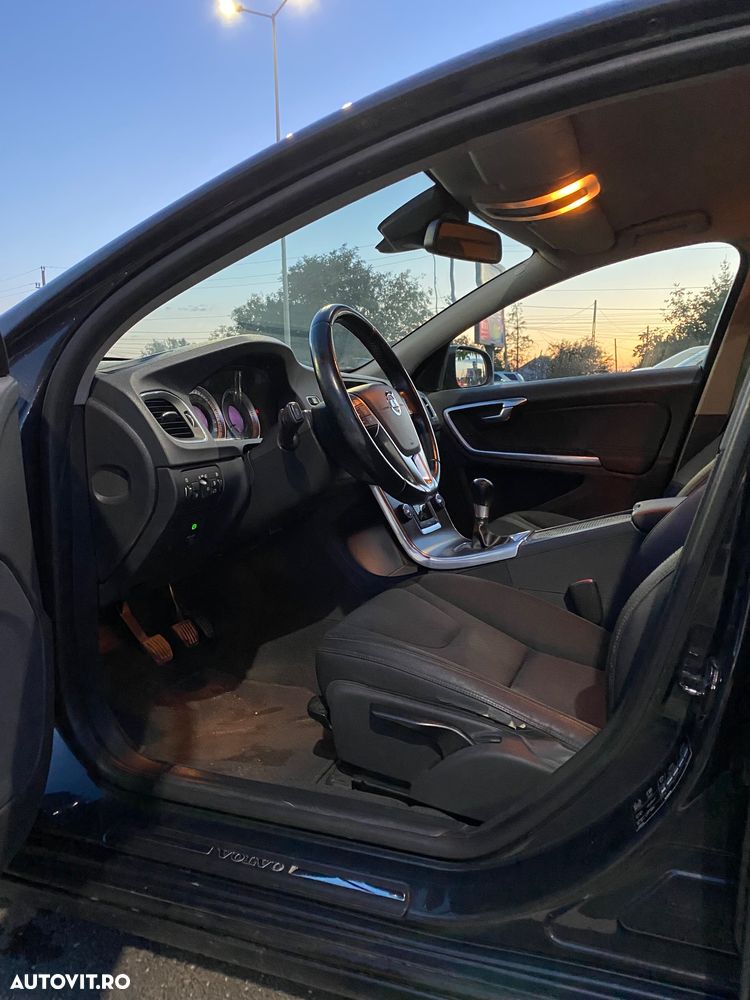 Volvo S60 DRIVe Start-Stop Momentum - 10