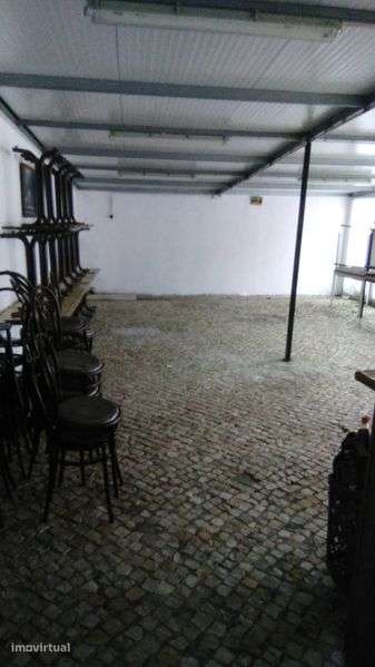 Aluga-se espaço para arrumos - Grande imagem: 3/3