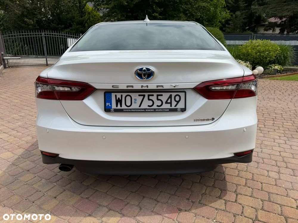 Toyota Camry 2.5 Hybrid Executive CVT - 6