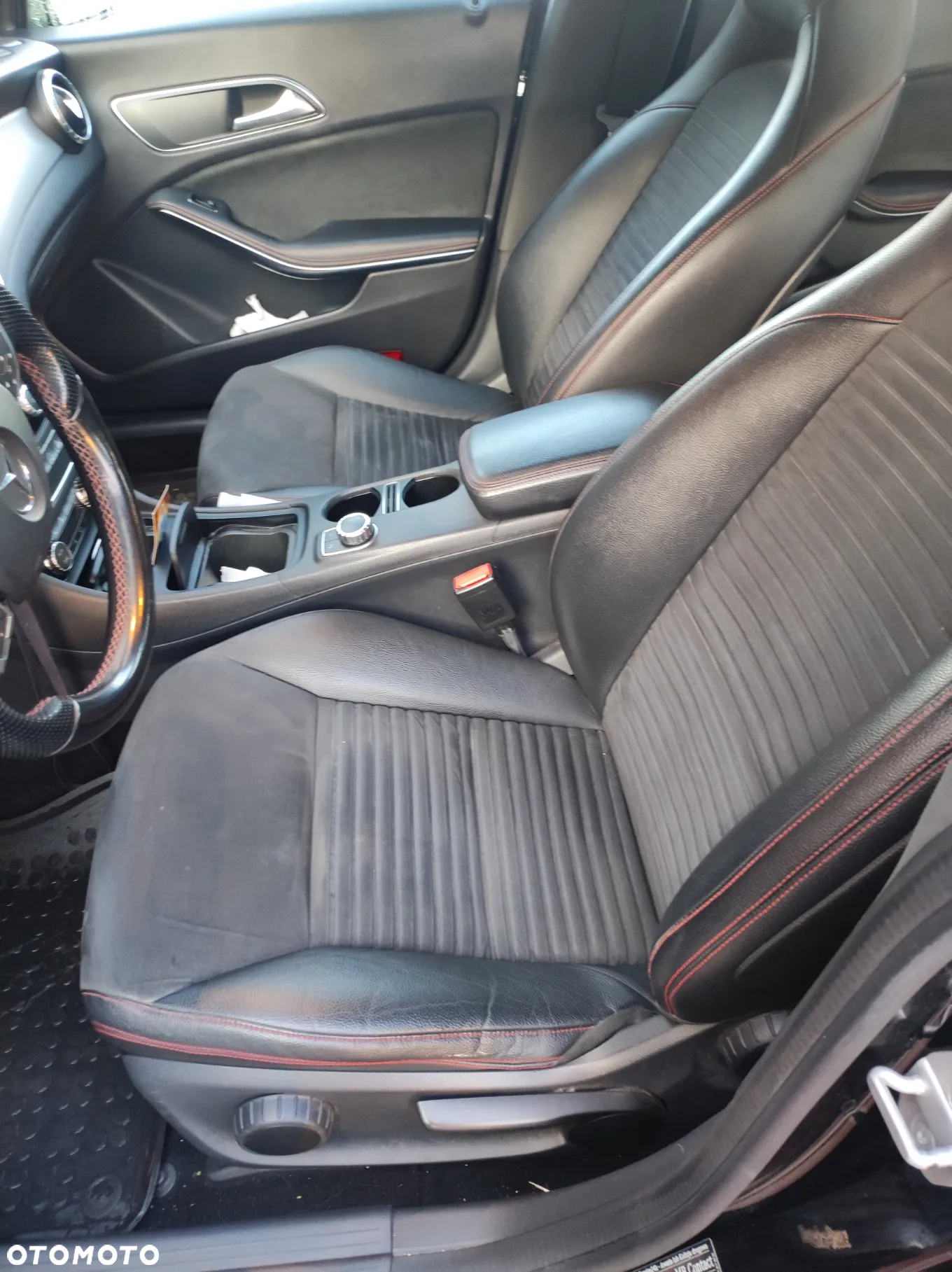 Mercedes-Benz CLA 250 4-Matic - 13