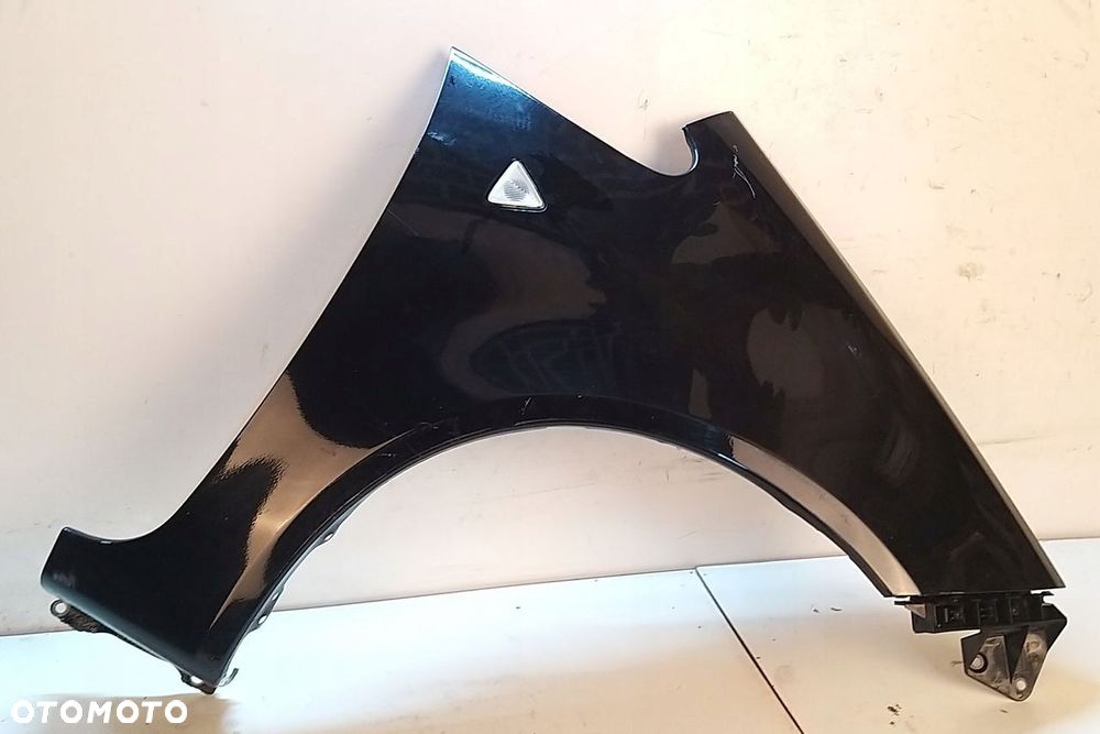 MITSUBISHI COLT Z30 Cabrio BŁOTNIK PRAWY 02H - 1