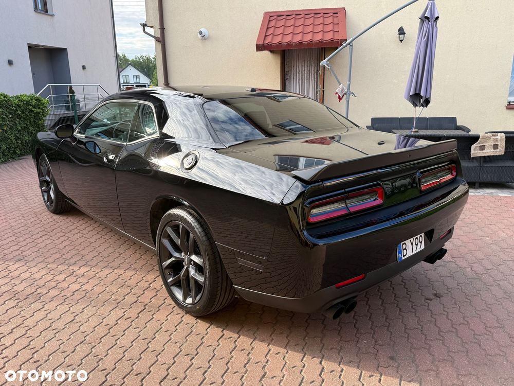 Dodge Challenger 3.6 SXT Plus - 12