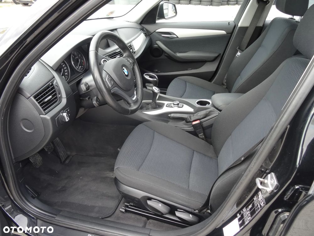 BMW X1 sDrive18d xLine - 15