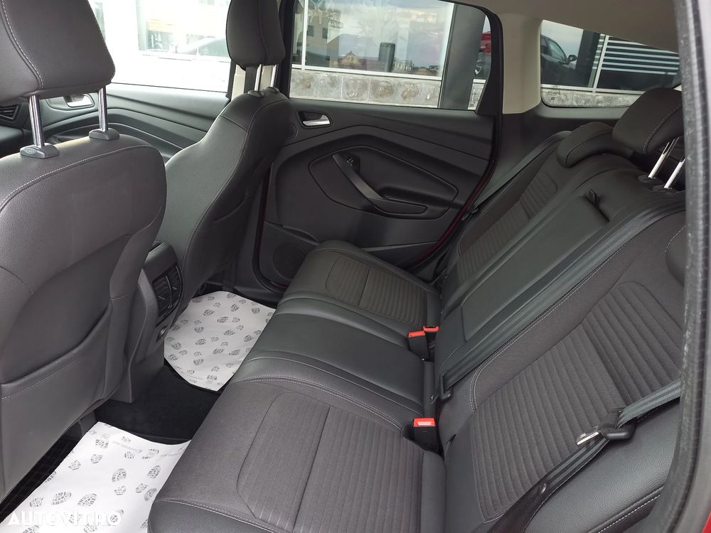 Ford Kuga 2.0 TDCi 4WD Powershift Titanium - 11