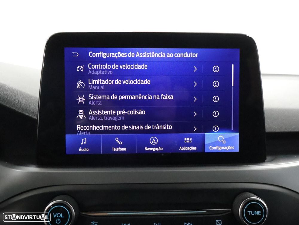 Ford Focus 1.0 EcoBoost MHEV ST-Line - 24
