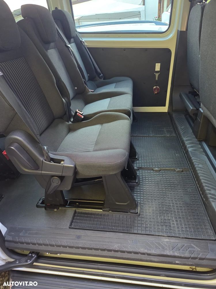 Ford Tourneo Custom - 9