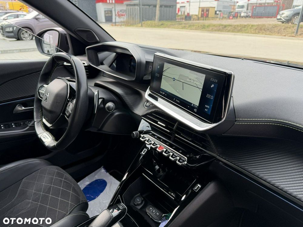 Peugeot 2008 BlueHDi 130 EAT8 GT - 36