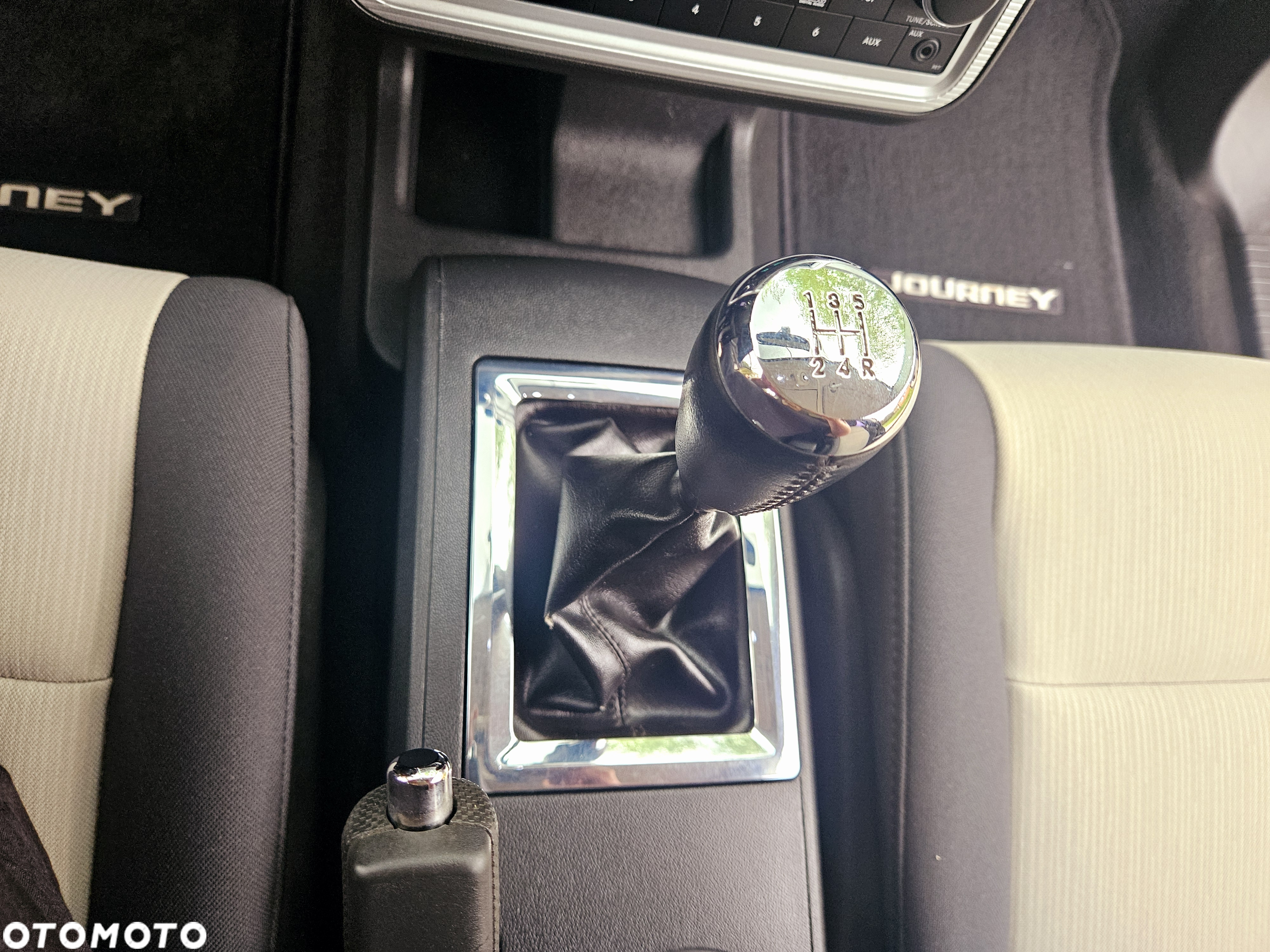 Dodge Journey - 25