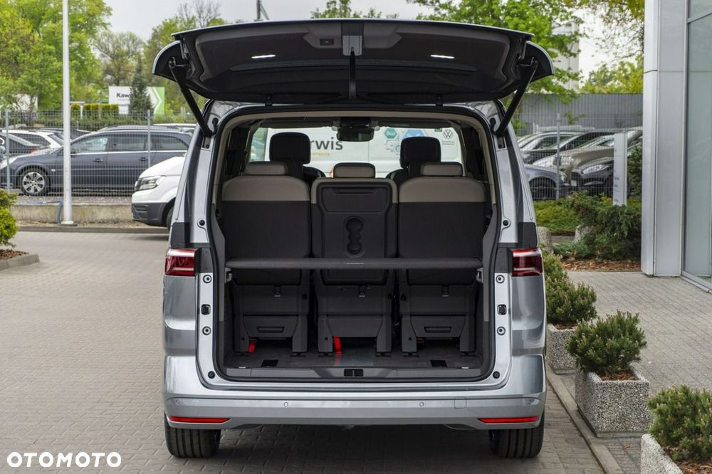 Volkswagen Multivan - 12