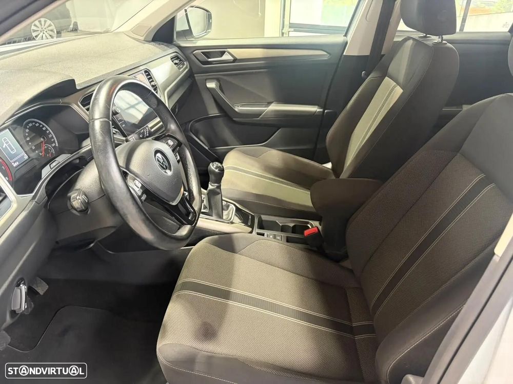 VW T-Roc - 12