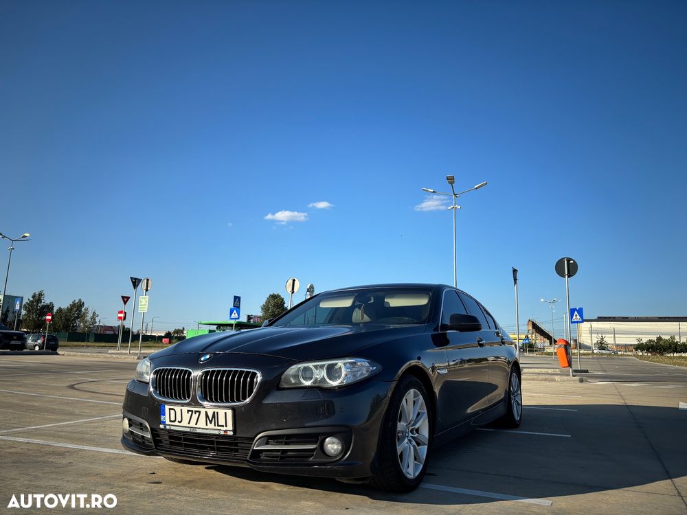 BMW Seria 5 520d Aut. Luxury Line - 1