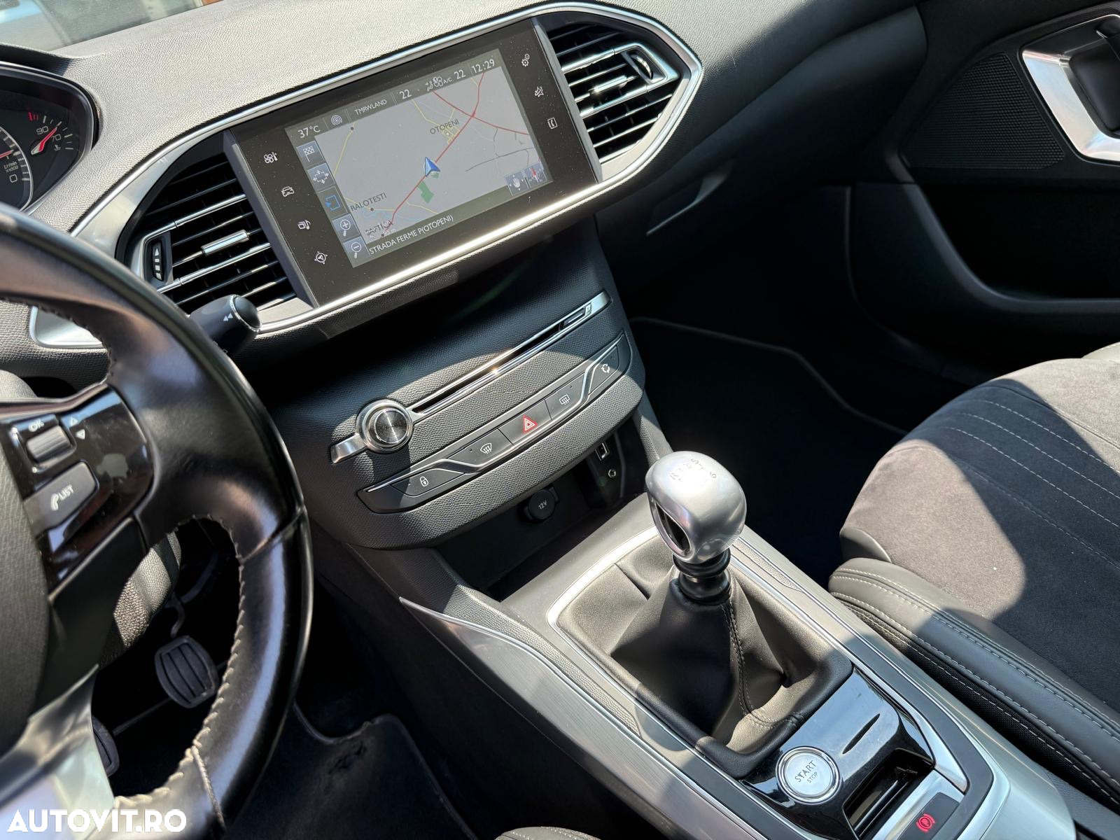 Peugeot 308 - 15