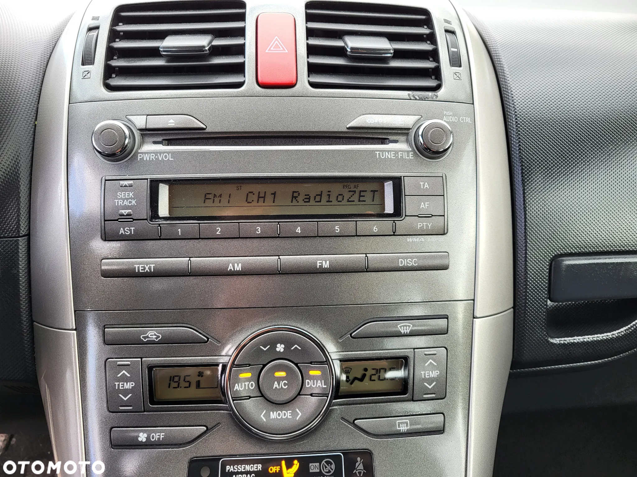 Toyota Auris - 15