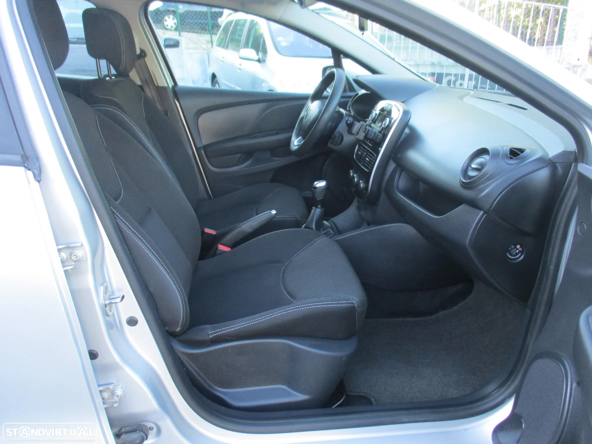 Renault Clio 1.5 dCi Confort - 21