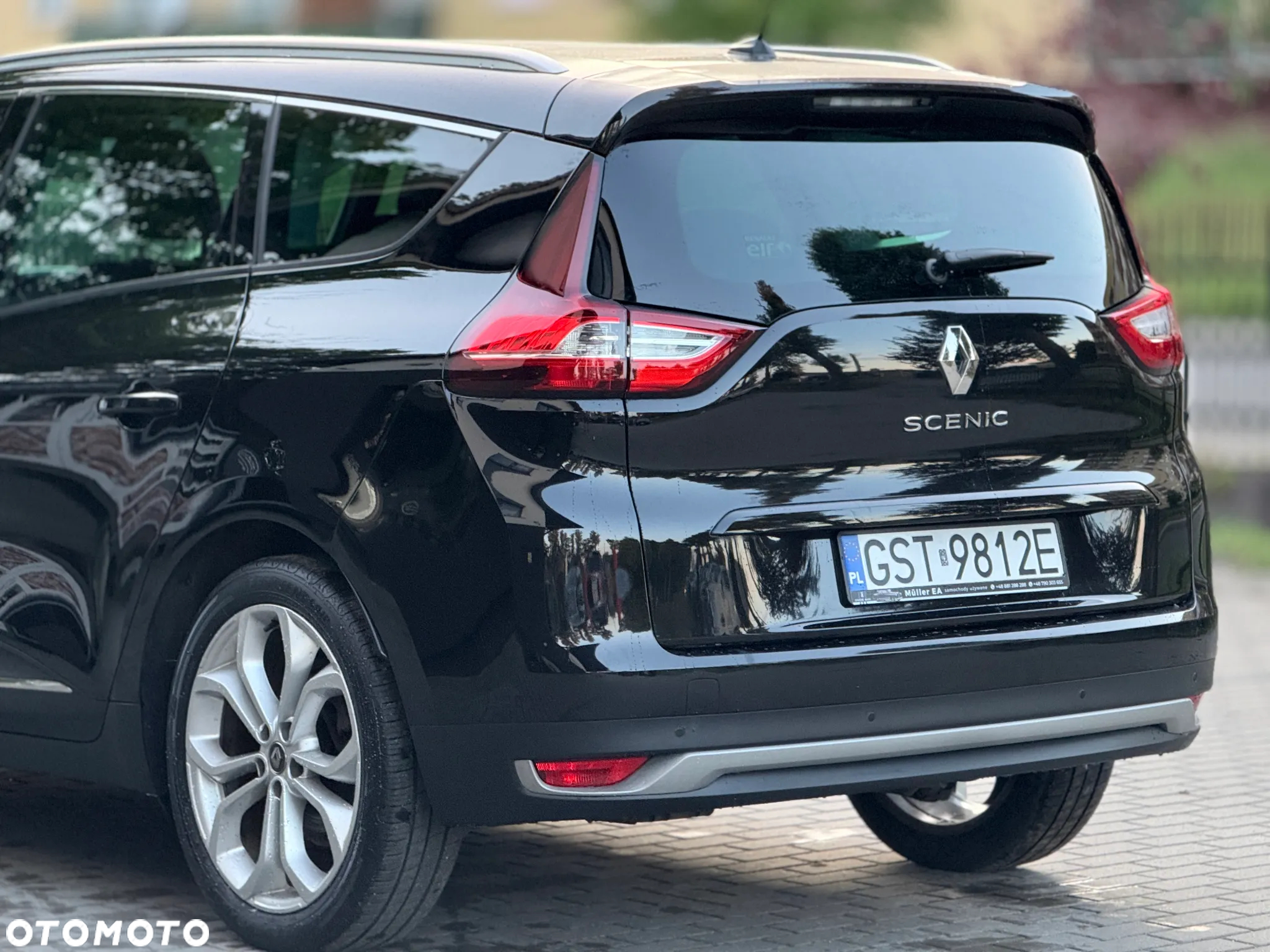 Renault Grand Scenic BLUE dCi 120 EDC BUSINESS EDITION - 11