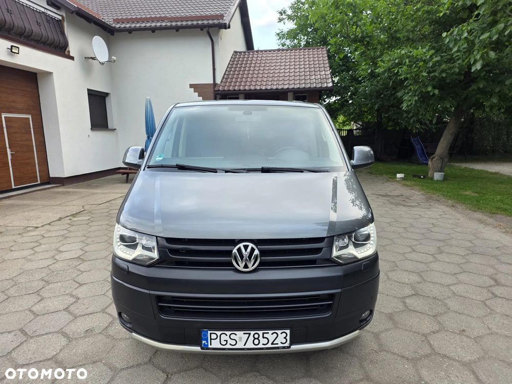 Volkswagen Multivan - 38