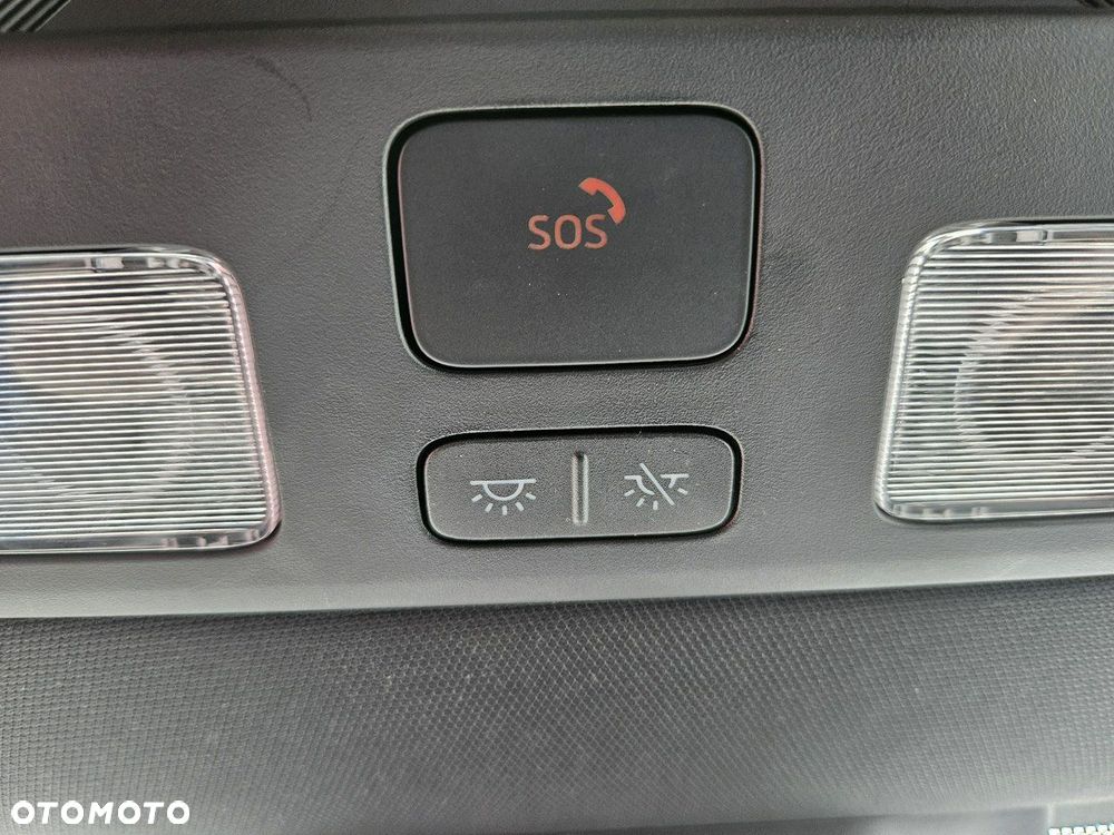 Ford Focus 1.5 EcoBlue Start-Stopp-System ST-LINE DESIGN - 25