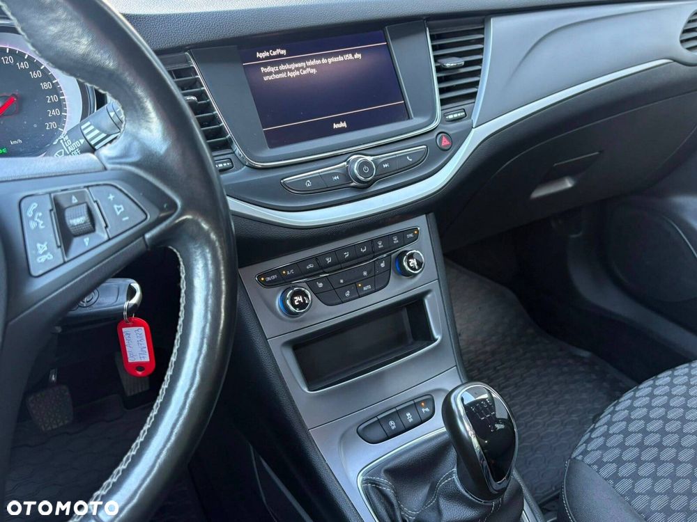 Opel Astra 2021