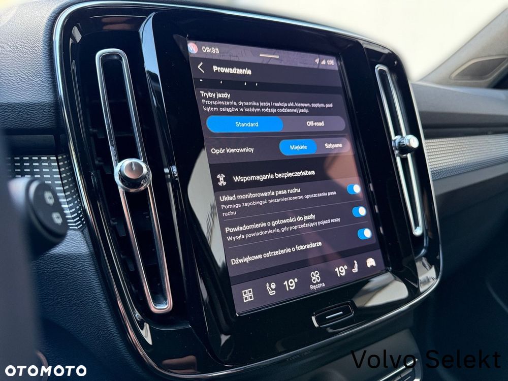 Volvo XC 40 - 25