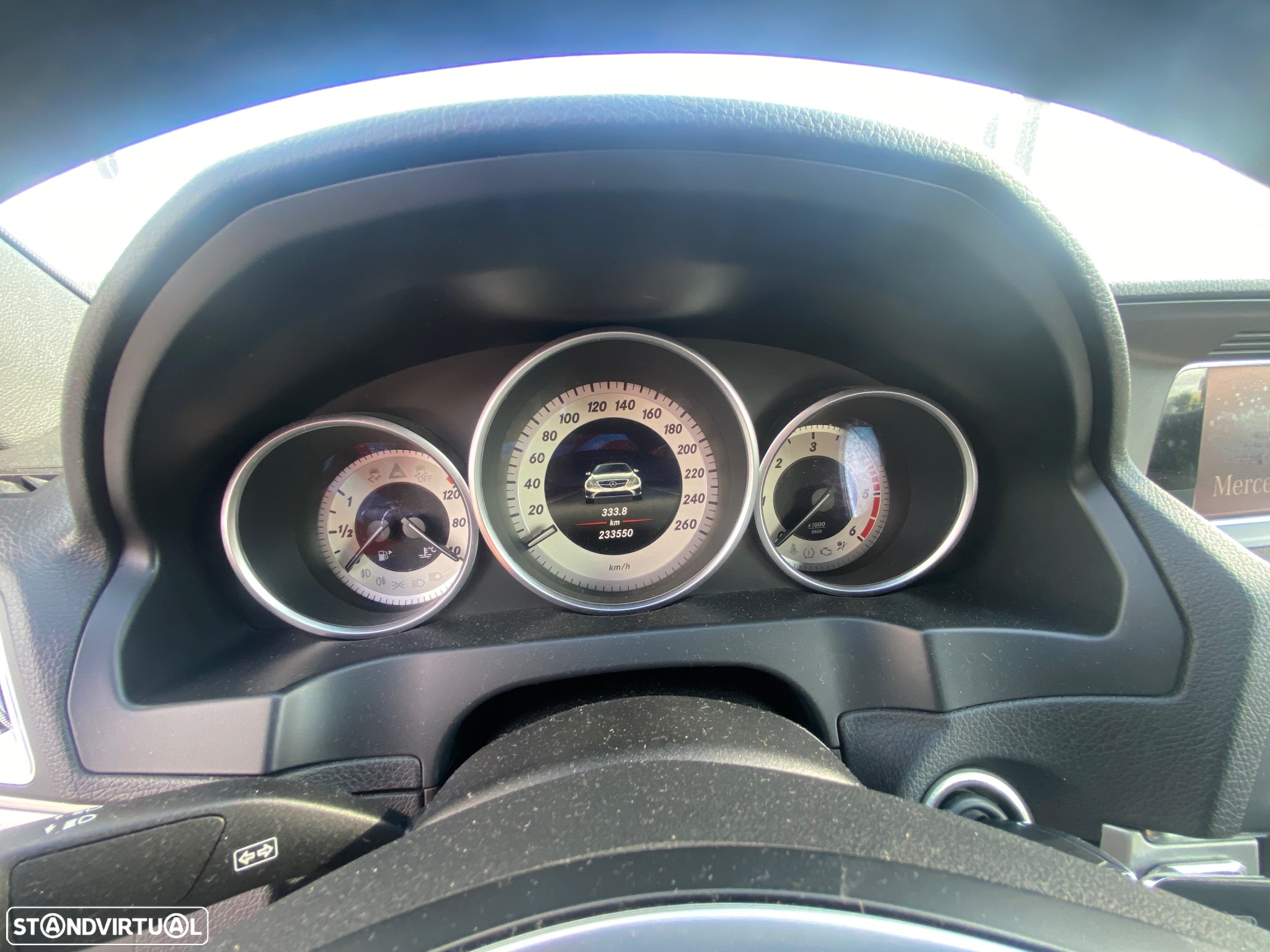 Mercedes-Benz E 220 CDi Avantgarde BlueEfficiency - 11