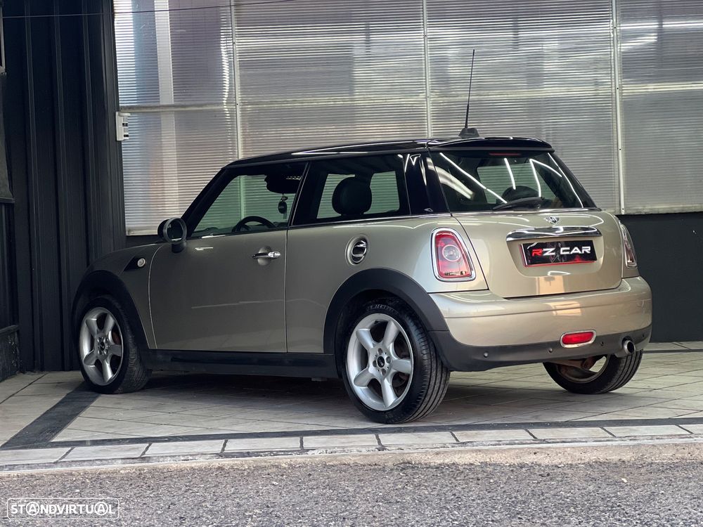 MINI 3 Portas Cooper D - 5