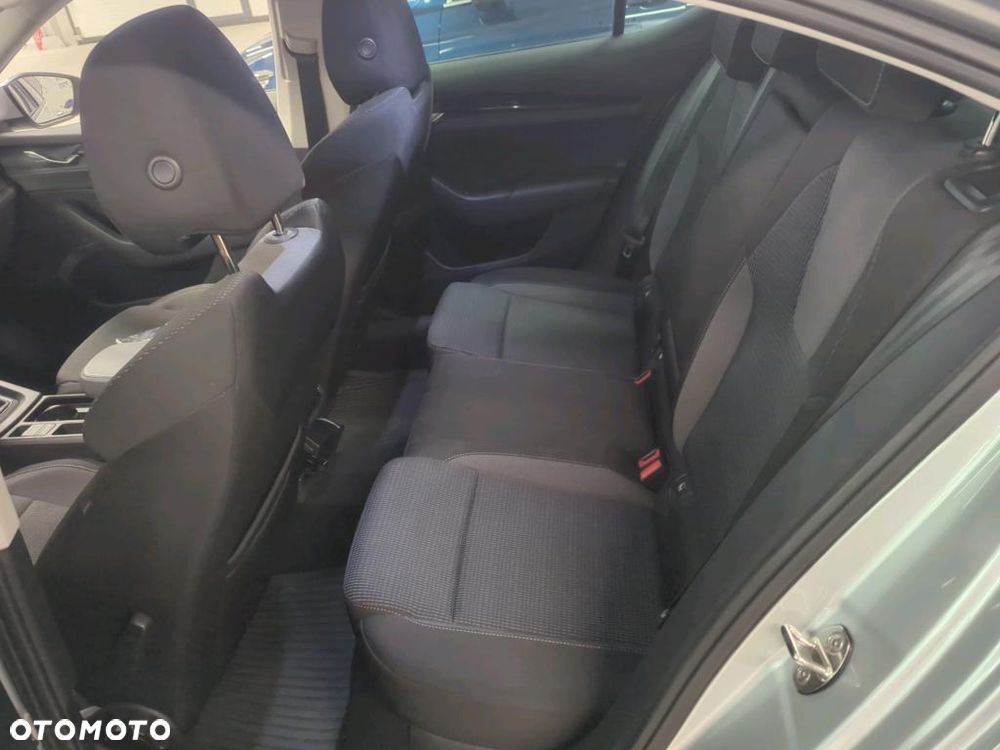 Skoda Octavia 1.5 TSI ACT Ambition - 9