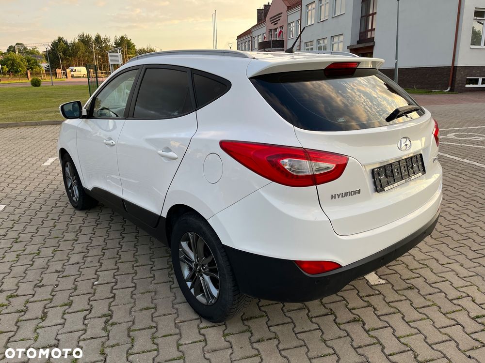 Hyundai ix35 1.6 2WD Fifa World Cup Edition - 3