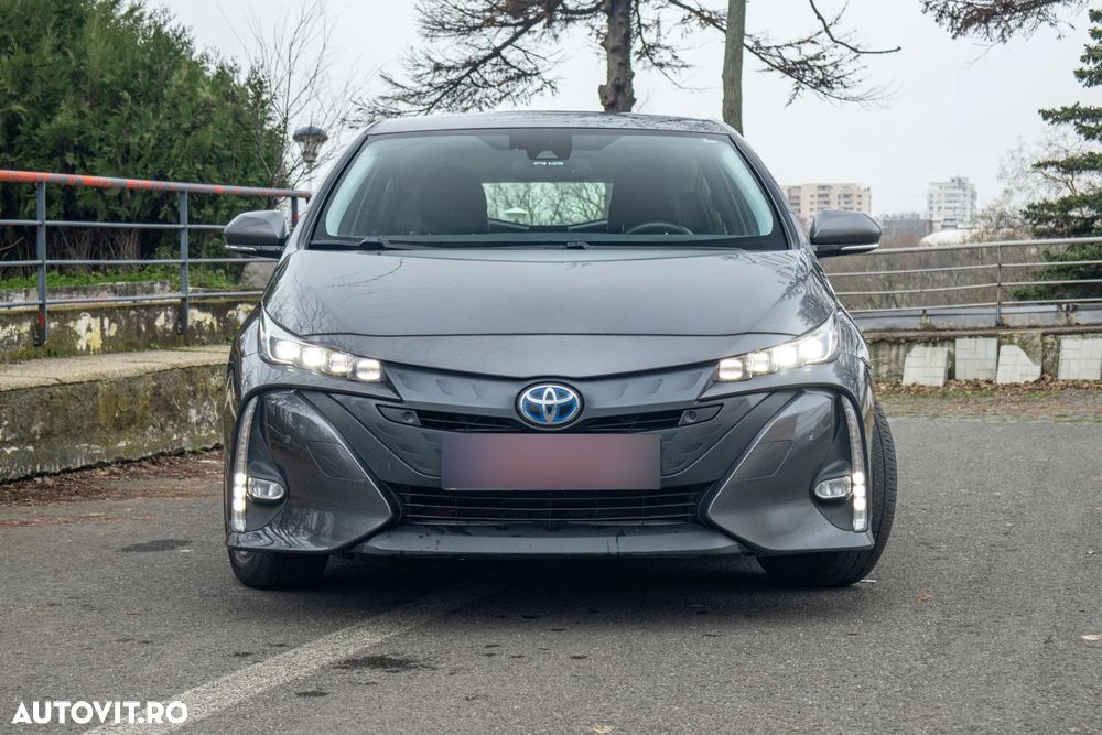 Toyota Prius - 5