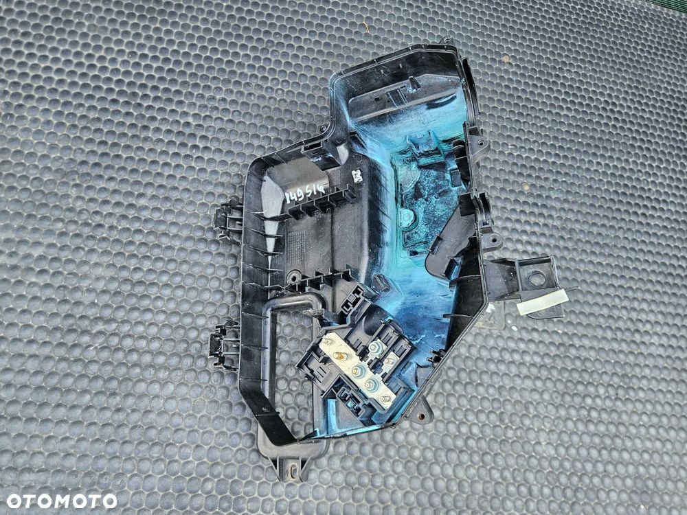 Obudowa Oslona Skrzynka Bezpiecznikow Pokrywa Uszczelka Komputer Sterownik Silnika Europa Audi A6 C6 - 21