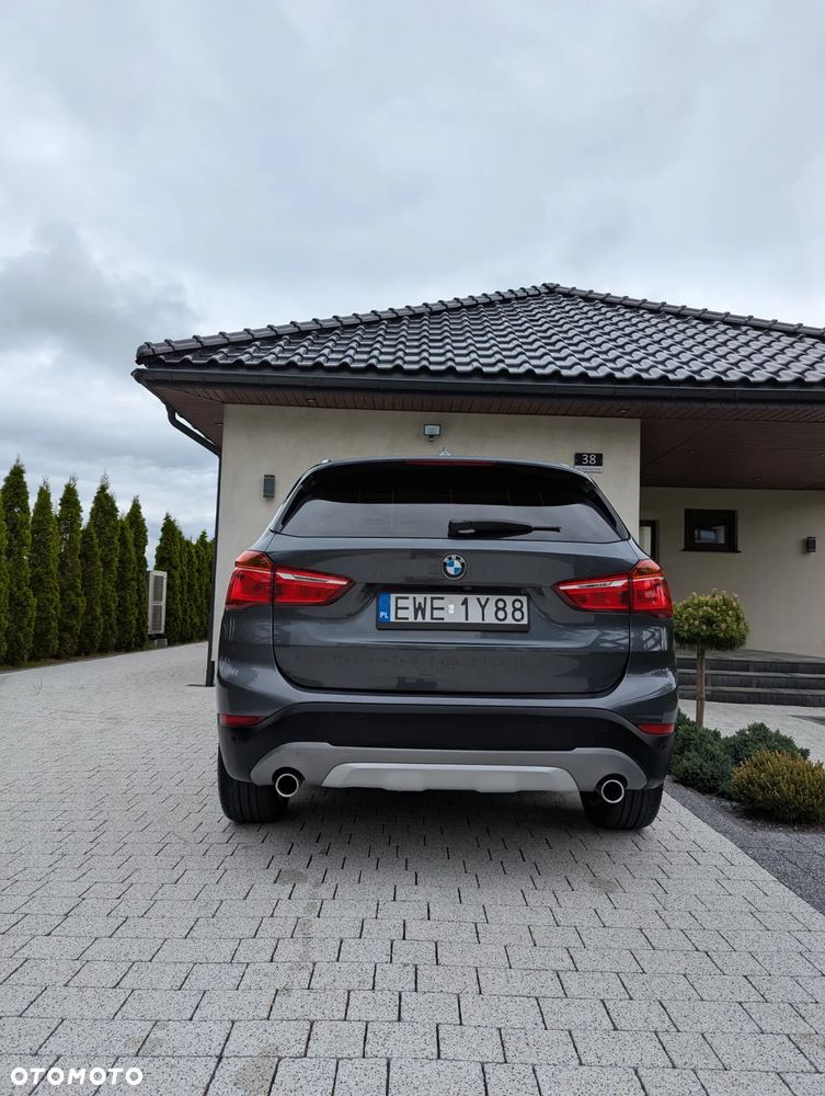 BMW X1 sDrive20d - 25