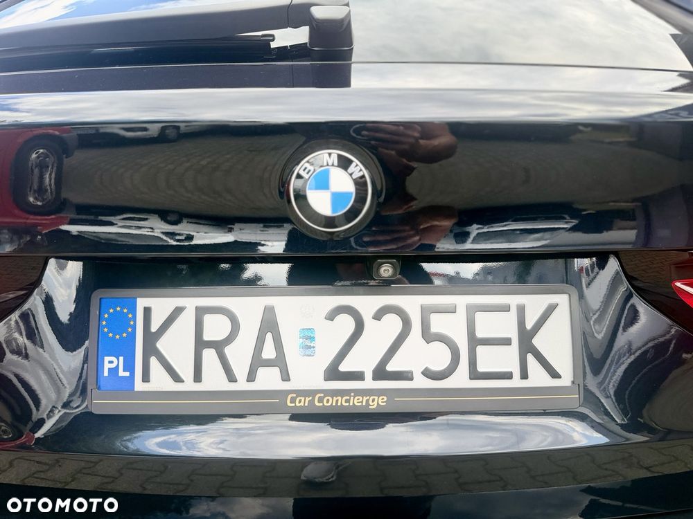 BMW Seria 5 520d xDrive M Sport Edition - 35
