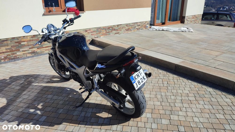 Suzuki SV - 4