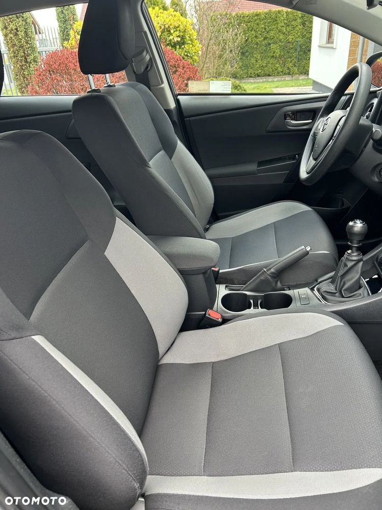 Toyota Auris 1.6 Active - 19